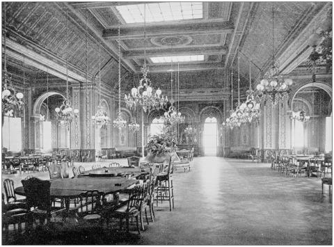 Salle de jeu d'autrefois au Casino de Monaco.