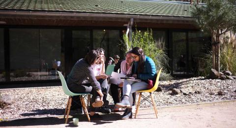 image-travail-a-table