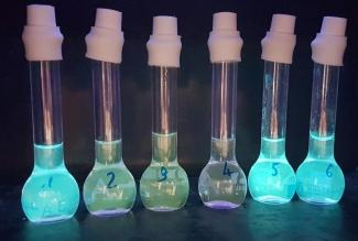 Molécules électroluminescentes applicables dans des OLED